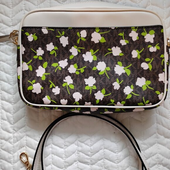 MICHAEL Michael Kors Women's Brown White Jet Set Charm Camera Crossbody Bag - Picture 4 of 5